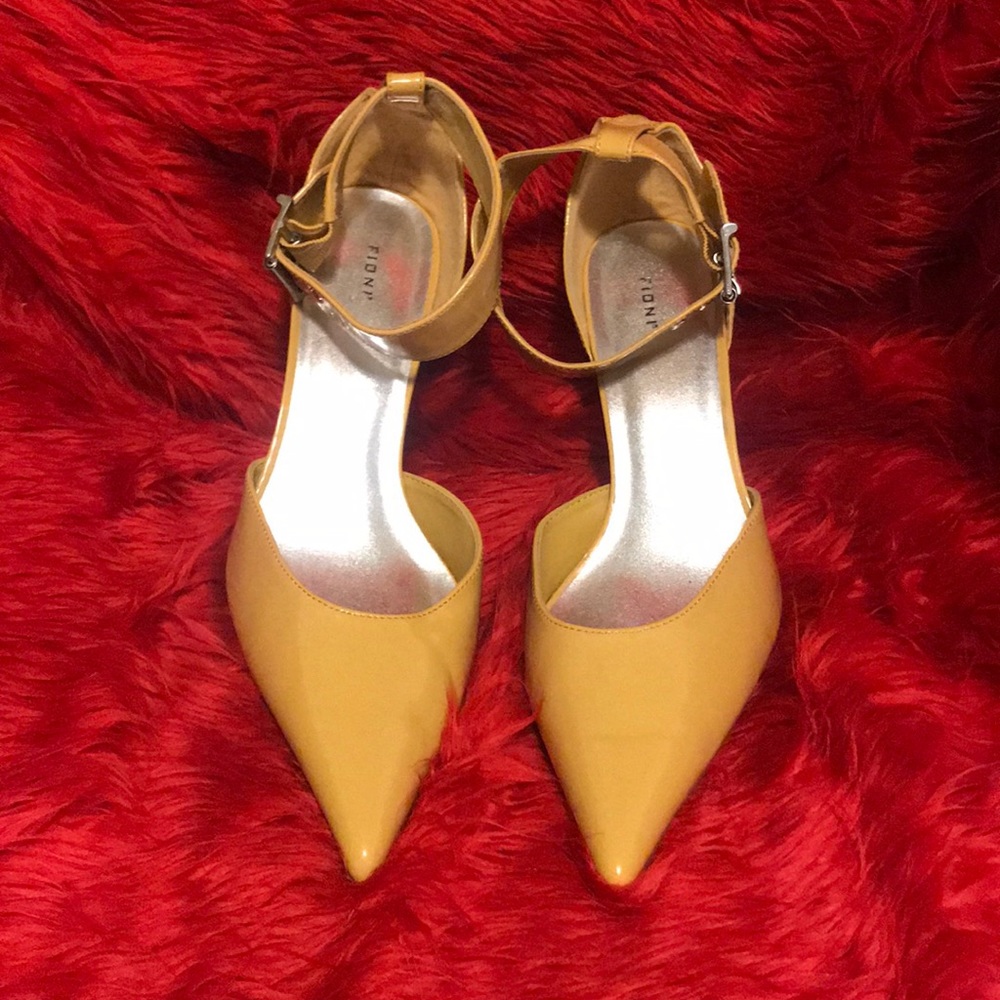 Mustard Low Heel